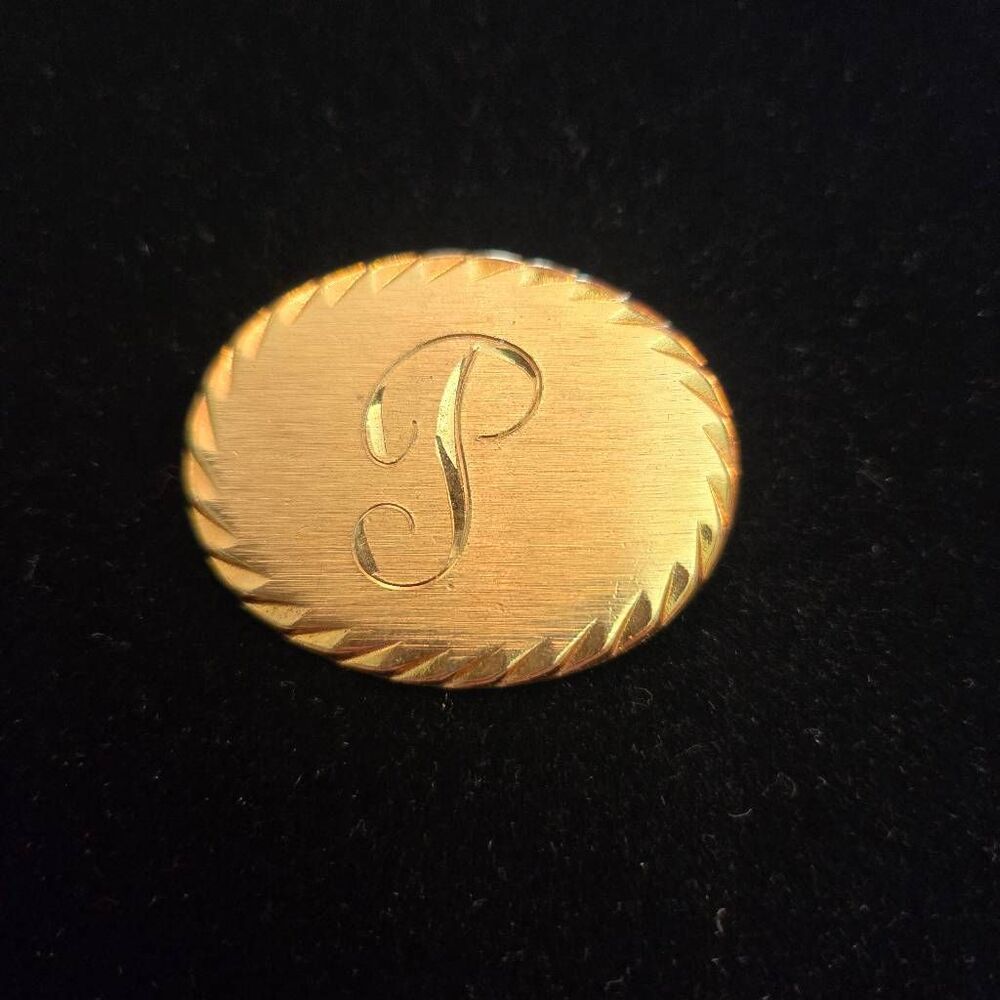 Vintage Gold Tone Monogram "P" brooch